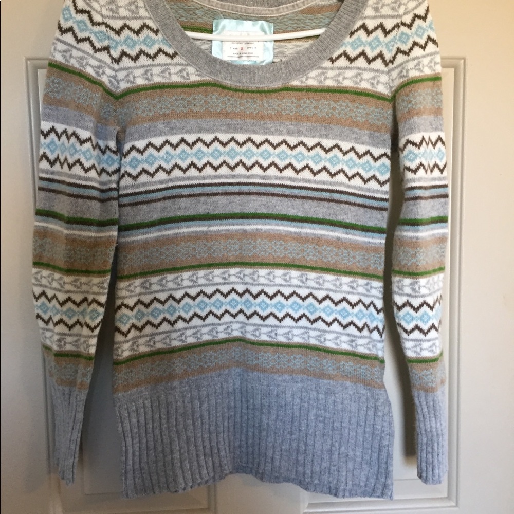 Old navy sweater